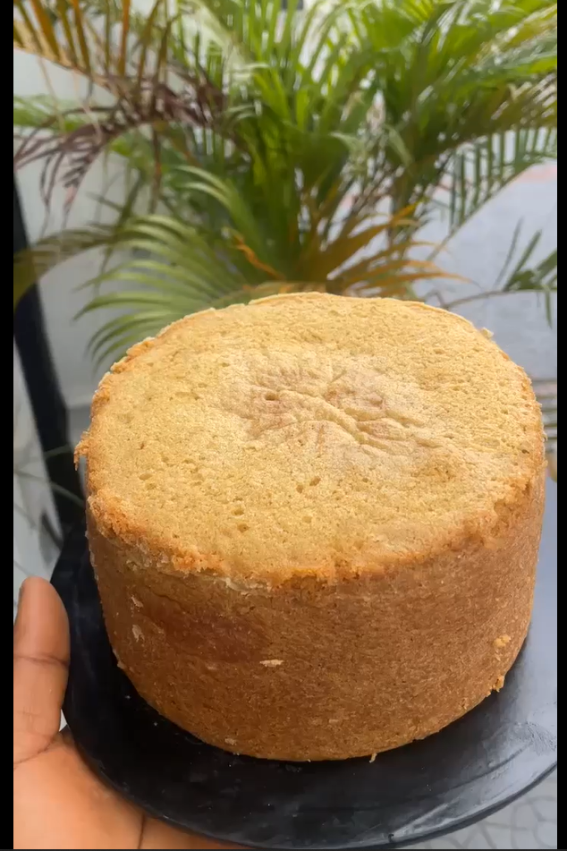 Round Plain Cake